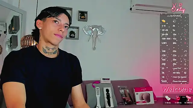 AmberAdams  online show from 6, 1, 2026