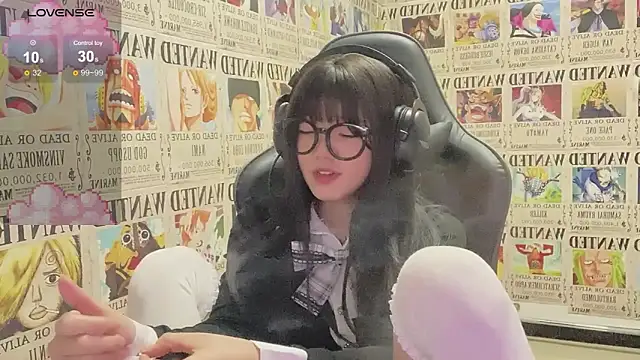 Snapshot of SNAKEgirlQAQ chatting on 7, 12, 2024 SNAKEgirlQAQ online show from 7, 12, 2024