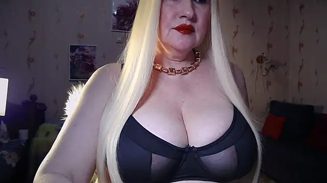 Snapshot of Renezlice chatting on 15, 9, 2025 Renezlice online show from 15, 9, 2025