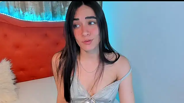 Emma Sophia2 online show from 31, 1, 2025