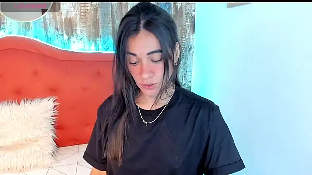 Emma Sophia2 online show from 7, 2, 2025