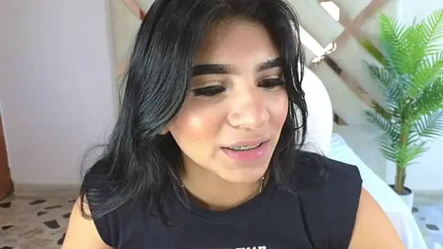 Snapshot of maiaa_ruiz chatting on 29, 1, 2025 maiaa ruiz online show from 29, 1, 2025