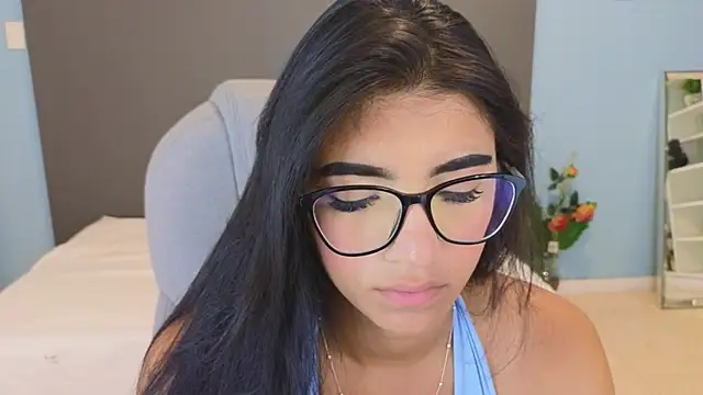 Snapshot of maiaa_ruiz chatting on 16, 10, 2025 maiaa ruiz online show from 16, 10, 2025