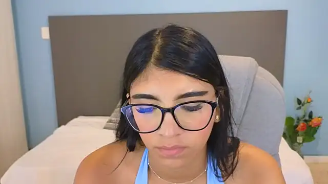 Snapshot of maiaa_ruiz chatting on 6, 11, 2025 maiaa ruiz online show from 6, 11, 2025