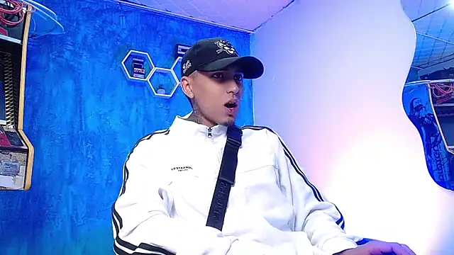 Liam lee online show from 12, 12, 2024