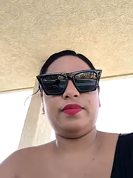 Francesca ferrari online show from 3, 2, 2025