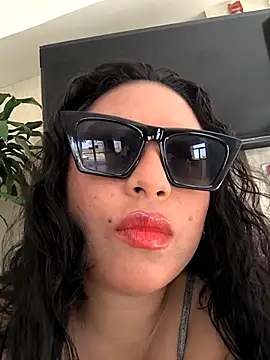 Francesca ferrari online show from 16, 3, 2025