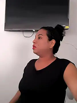Snapshot of Francesca_ferrari chatting on 17, 7, 2026 Francesca ferrari online show from 17, 7, 2026