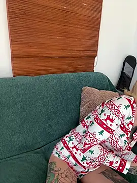 Snapshot of haileyhope_ chatting on 20, 12, 2025 haileyhope online show from 20, 12, 2025