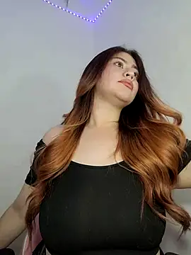 Scarlet garnet online show from 5, 11, 2025