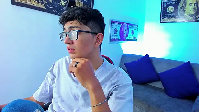 TylerWhite  online show from 23, 1, 2025