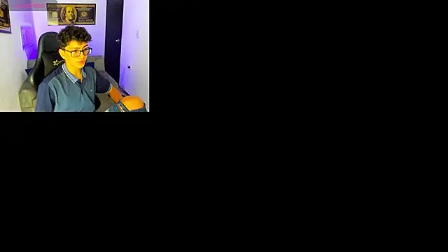 TylerWhite  online show from 4, 3, 2025