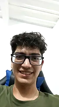 TylerWhite  online show from 10, 3, 2025