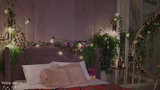 Meow Nancy online show from 5, 2, 2025