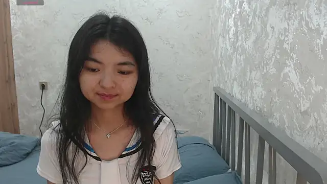 Snapshot of Shy_Kira chatting on 6, 7, 2026 Shy Kira online show from 6, 7, 2026