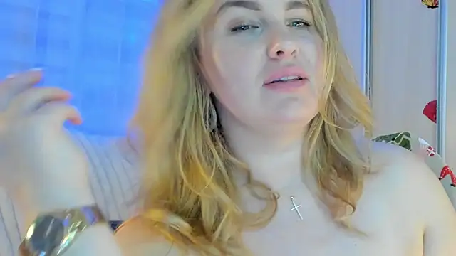 CoraSwon online show from 12, 12, 2024