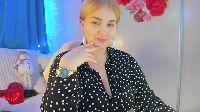 CoraSwon online show from 2, 1, 2025