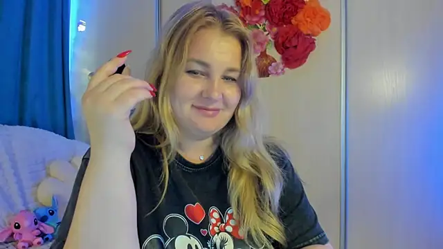 CoraSwon online show from 24, 9, 2025