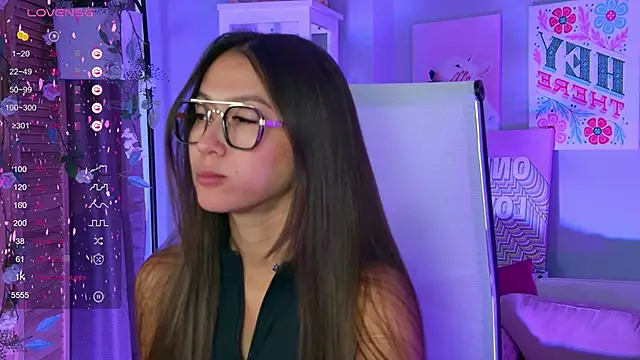 Snapshot of LanaBaker chatting on 12, 9, 2025 LanaBaker online show from 12, 9, 2025