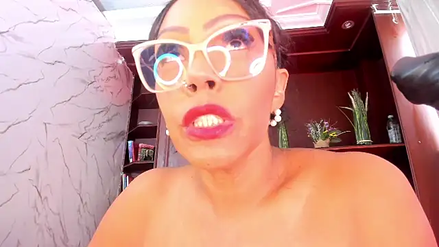 AmberNix online show from 7, 3, 2025