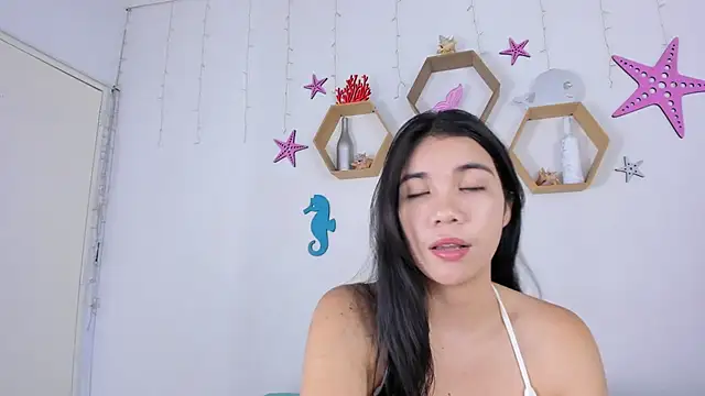 Emiily Parkerr online show from 7, 12, 2024