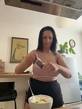 Snapshot of Off__Melonenmandy chatting on 4, 4, 2026 Off Melonenmandy online show from 4, 4, 2026