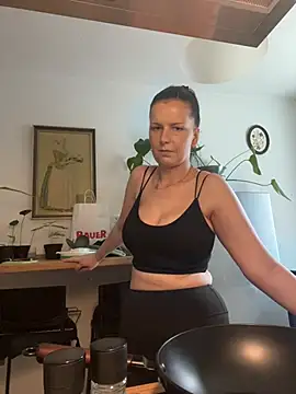 Snapshot of Off__Melonenmandy chatting on 1, 8, 2026 Off Melonenmandy online show from 1, 8, 2026