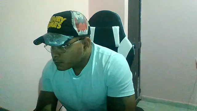 Snapshot of SaucyAffair0 chatting on 11, 7, 2026 SaucyAffair0 online show from 11, 7, 2026