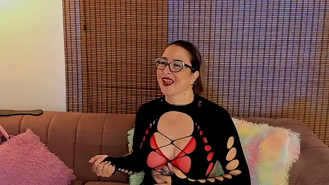 Snapshot of ariana_cross chatting on 22, 3, 2026 ariana cross online show from 22, 3, 2026