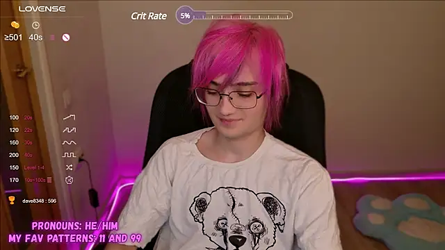 Snapshot of CuteYukiKun chatting on 1, 2, 2025 CuteYukiKun online show from 1, 2, 2025