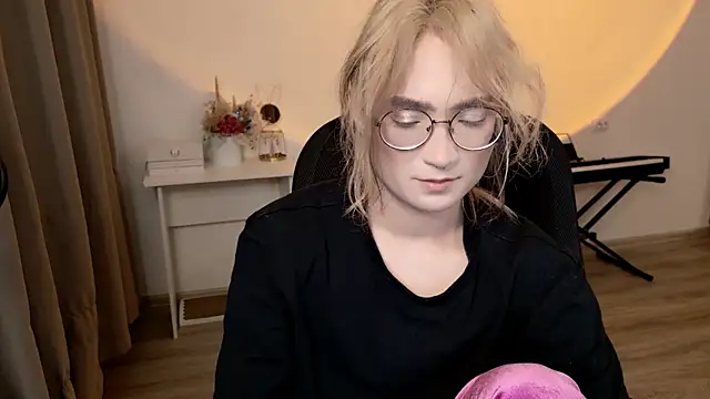 CuteYukiKun online show from 5, 5, 2026