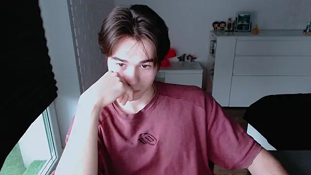 Snapshot of MarkusDean chatting on 14, 10, 2025 MarkusDean online show from 14, 10, 2025