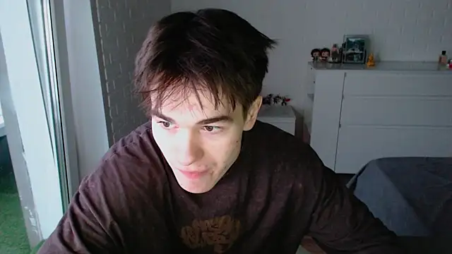 Snapshot of MarkusDean chatting on 15, 11, 2025 MarkusDean online show from 15, 11, 2025