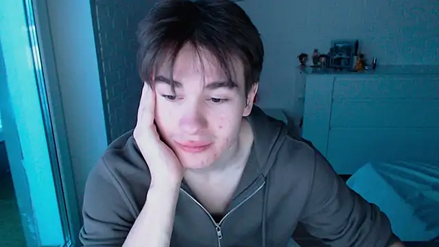 Snapshot of MarkusDean chatting on 14, 12, 2025 MarkusDean online show from 14, 12, 2025