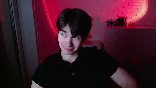 Snapshot of MarkusDean chatting on 19, 12, 2025 MarkusDean online show from 19, 12, 2025