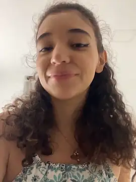 Snapshot of uniquerossie chatting on 3, 12, 2025 uniquerossie online show from 3, 12, 2025