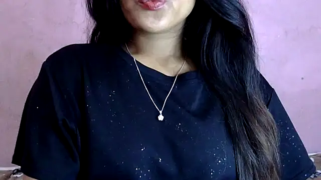 charming karishma online show from 14, 12, 2024