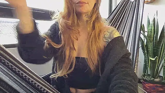 Val   online show from 4, 10, 2025