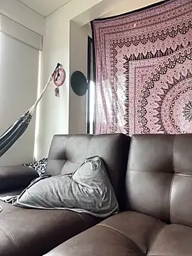 Val   online show from 12, 10, 2025