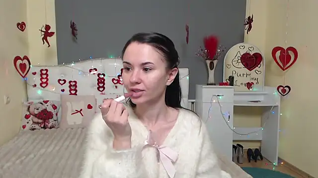 KaraCriegs online show from 3, 2, 2026