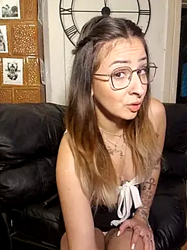 An g elly online show from 15, 11, 2025