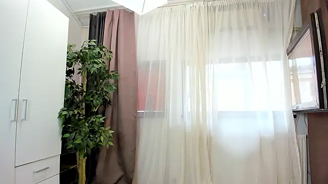 OliviaRimes online show from 8, 12, 2024