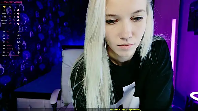 Snapshot of ShhhO_O chatting on 5, 10, 2025 ShhhO O online show from 5, 10, 2025