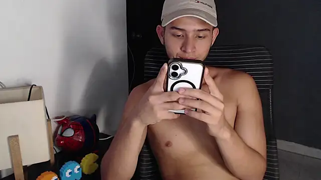 Snapshot of harold_18_ chatting on 18, 4, 2026 harold 18 online show from 18, 4, 2026