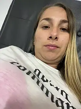 Iris love18 online show from 14, 2, 2025