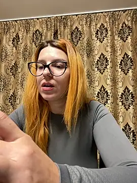 NadiraNoor online show from 17, 1, 2025