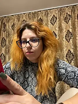 NadiraNoor online show from 26, 1, 2025