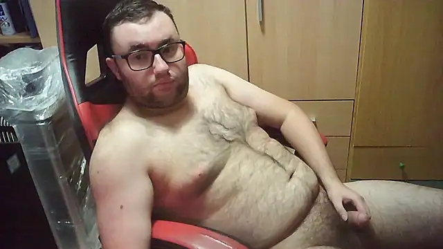 Snapshot of Javier_bear chatting on 1, 11, 2025 Javier bear online show from 1, 11, 2025