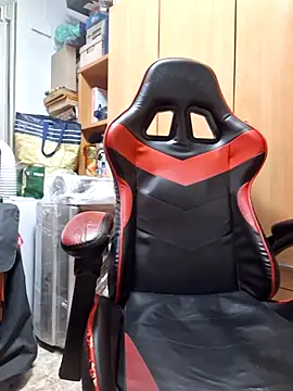 Snapshot of Javier_bear chatting on 12, 11, 2025 Javier bear online show from 12, 11, 2025