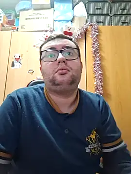 Snapshot of Javier_bear chatting on 17, 12, 2025 Javier bear online show from 17, 12, 2025